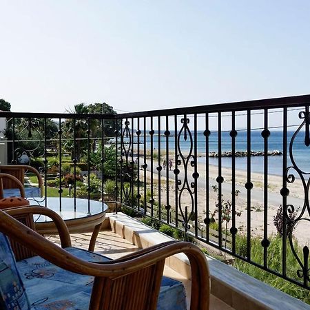 Lemon Beach Front Apartment, Nikiti Екстериор снимка