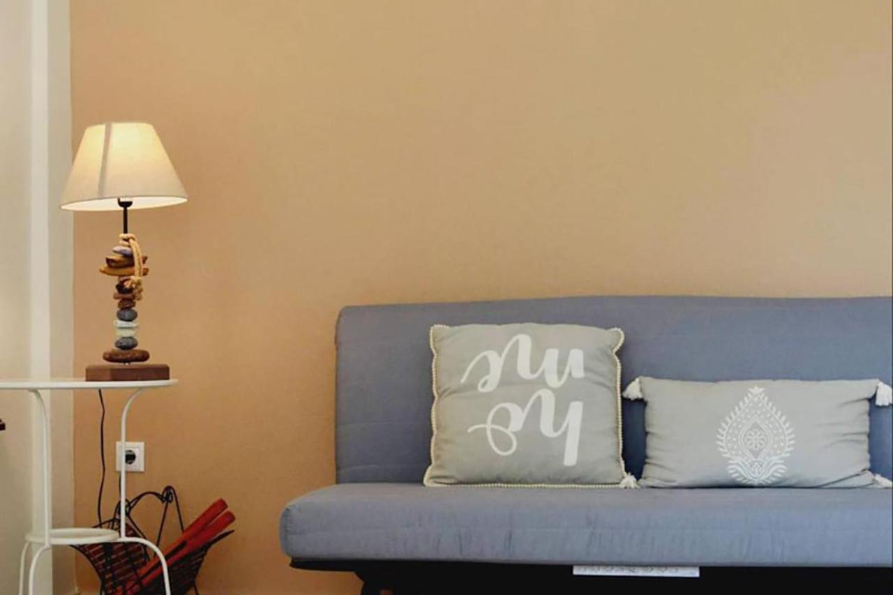 Lemon Beach Front Apartment, Nikiti Екстериор снимка
