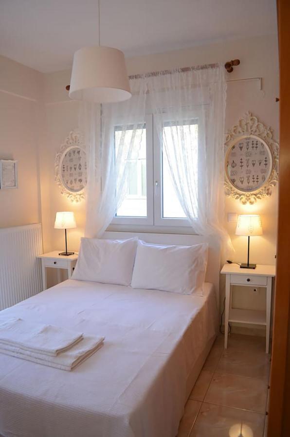 Lemon Beach Front Apartment, Nikiti Екстериор снимка